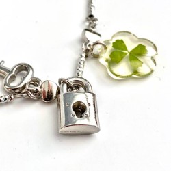 Armbandje sleutel en slot met echt klavertje vier nr33