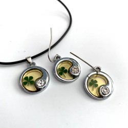 Sieradenset ketting en oorbellen met echt klavertje vier nr21