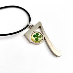 Kunststof Ketting 7 met echt klavertje vier nr13