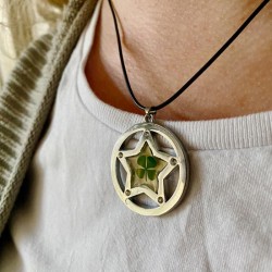 Kunststof Ketting rondje en ster met echt klavertje vier nr18a