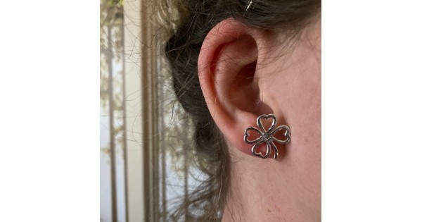 SLUYNZ 925 sterling zilver groene klaveroorbellen voor dames CZ klaver oorstekers voor lente zomer, Small, Sterling zilver, Zirkonia