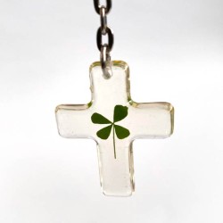 Sleutelhanger kruis met echt klavertje vier nr26